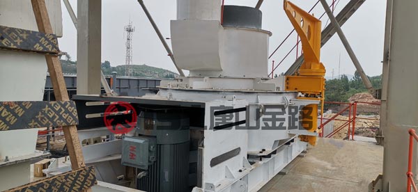 錘破、對輥破、立軸沖擊破三種制砂設(shè)備優(yōu)劣對比